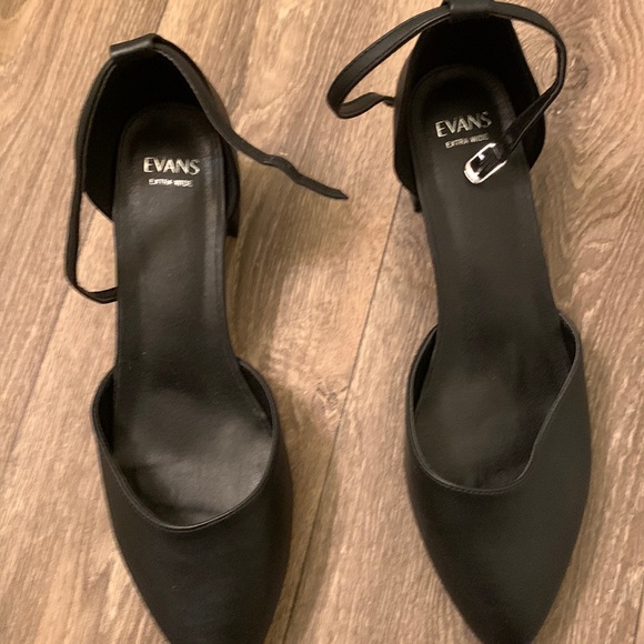 Avenue Shoes - Avenue 11 W ankle strap heel